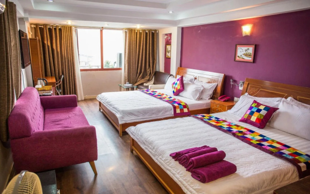 Luna Hotel