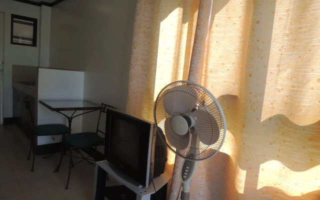 Palm Seaside Inn and Beach Resort