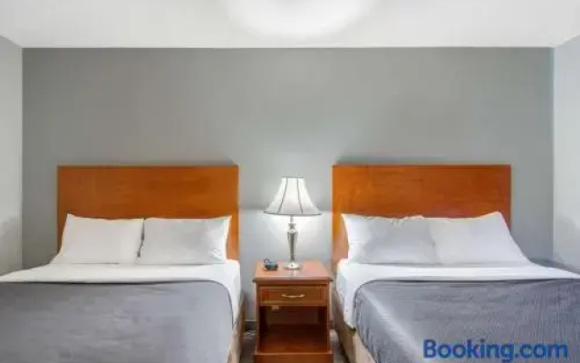 Regina Travel Inn