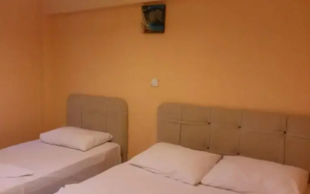 Haluk Hotel