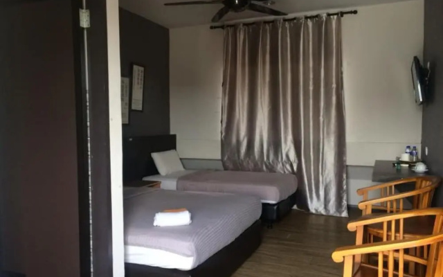 Room V at Jalan Jenang