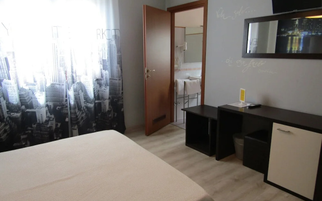Hotel Opera