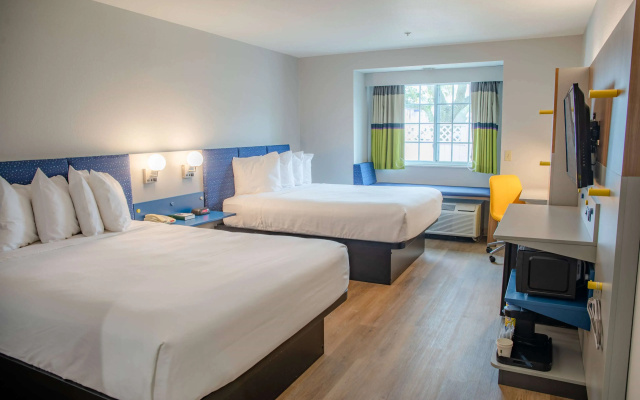 Microtel Inn & Suites by Wyndham Kingsland Naval Base I-95