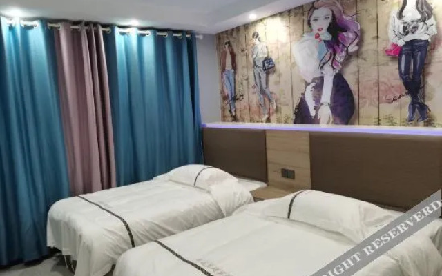 Zhuzhou Checheng Themed Hotel