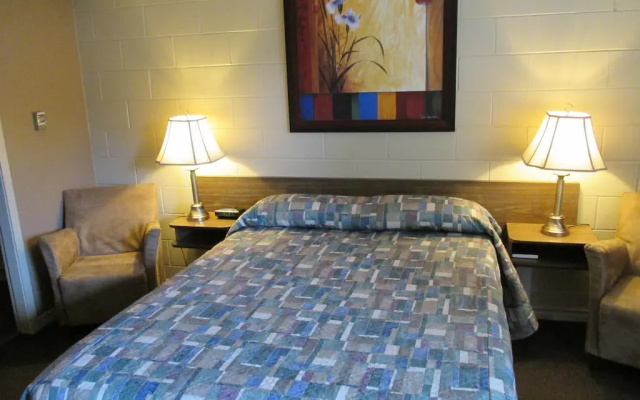 Arbutus Grove Motel