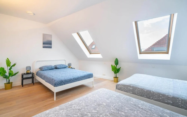 2-bedroom Apartment in Central Location