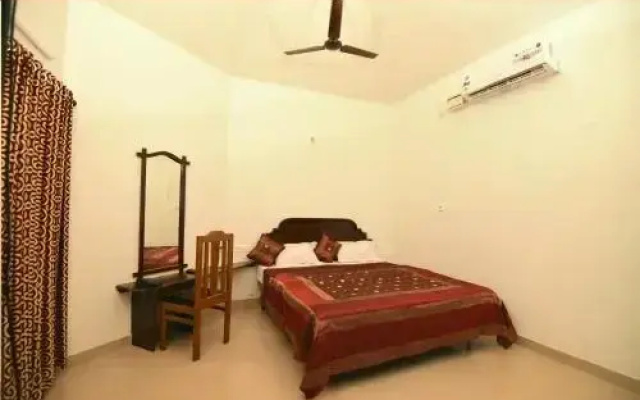 Linchu Ayur Resort