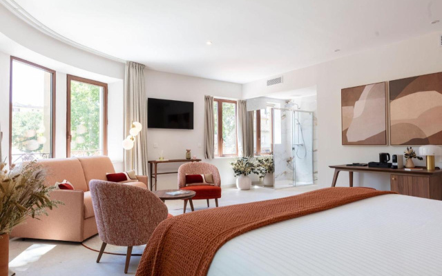 Hôtel et Restaurant La Bastide Bourrelly – Mathias Dandine