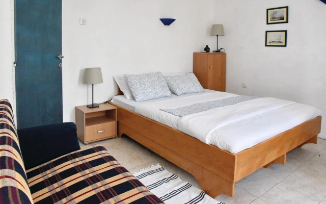 Nice Home in Dobrota With 3 Bedrooms and Wifi