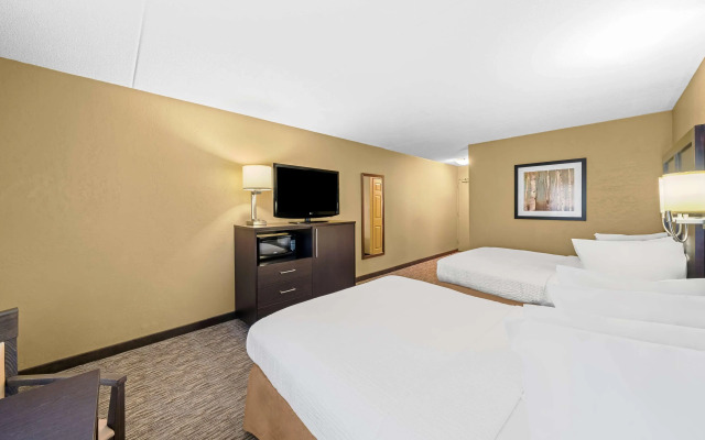 Best Western Plus Mariposa Inn & Conference Centre