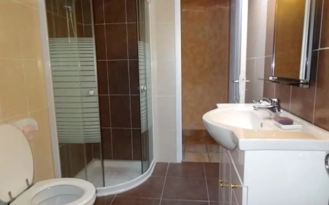 Villa With 3 Bedrooms in Saint-clément-de-rivière, With Wonderful Moun