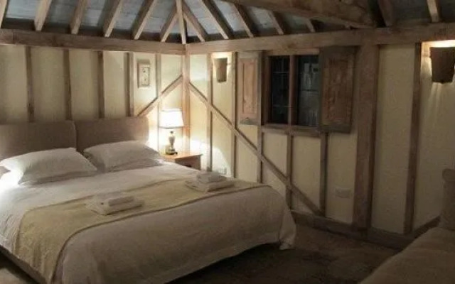 Waters End Farm B&b