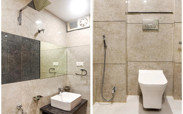 OYO 78427 Collection O Hotel Raj Regent