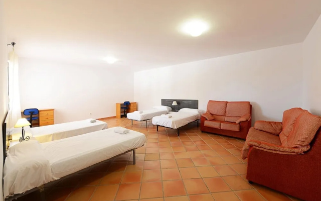 Villa - 4 Bedrooms with Pool, WiFi and Sea views - 104970