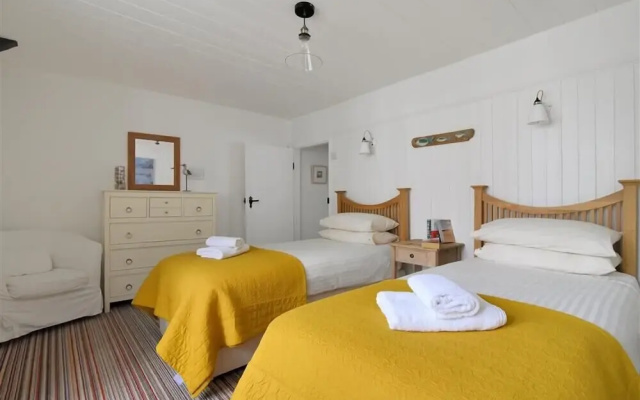 12 Mill Green