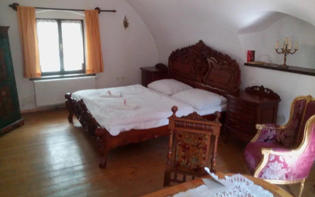 Monastery Garden Bistro & Rooms