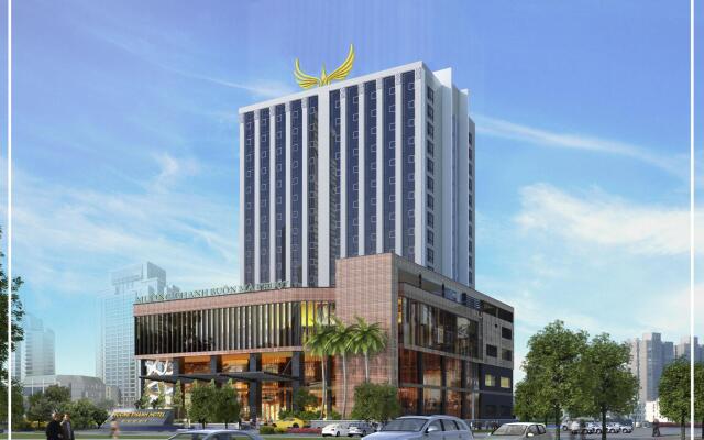 Отель Muong Thanh Luxury Buon Ma Thuot Вьетнам, Буонматхуот - отзывы, цены и фото номеров - забронировать отель Muong Thanh Luxury Buon Ma Thuot онлайн вид на фасад