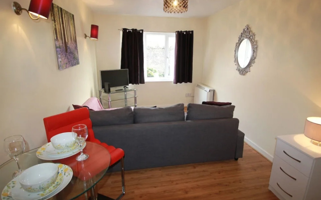Richmond Court Apartment by Cardiff Holiday Homes