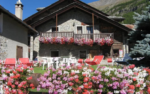 Hotel Petit Giles