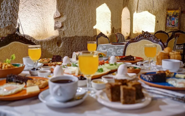 Gibos Cave Hotel