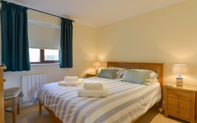12 Burgh Island Causeway