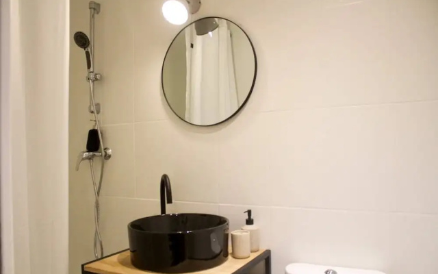 New apt close to Père Lachaise