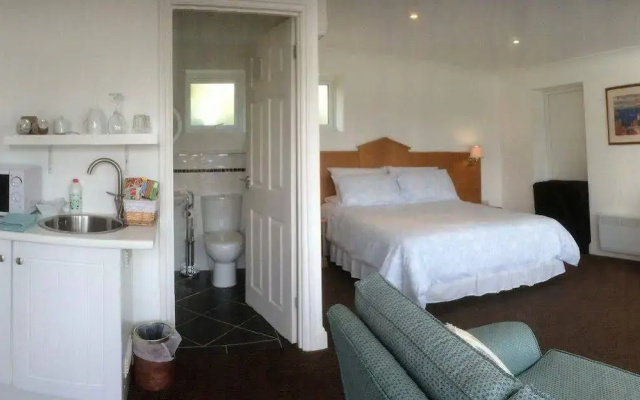 Gosfield Lake Resort