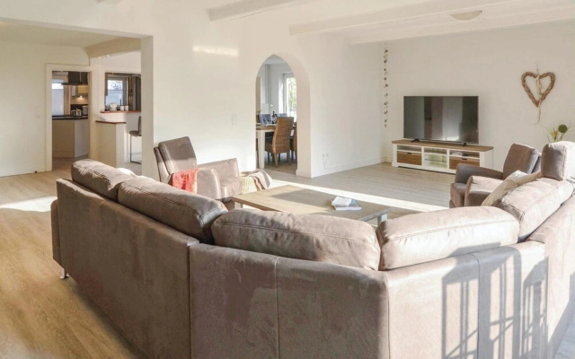 Beautiful Home in Ockholm With 5 Bedrooms and Sauna