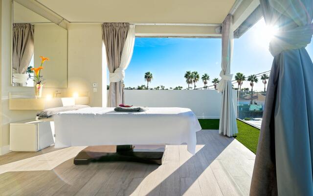 Отель Club Maspalomas Suites & Spa - Adults Only