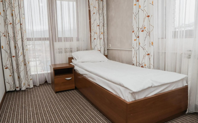 Hotel Damis