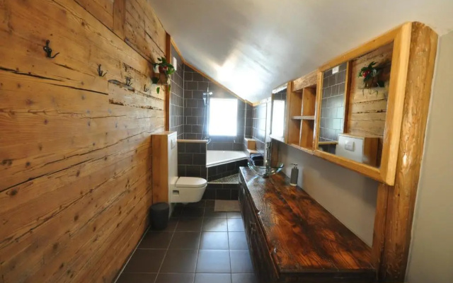 Lakeview Family Apartment