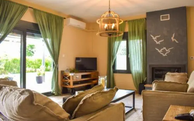 Aurelia Home