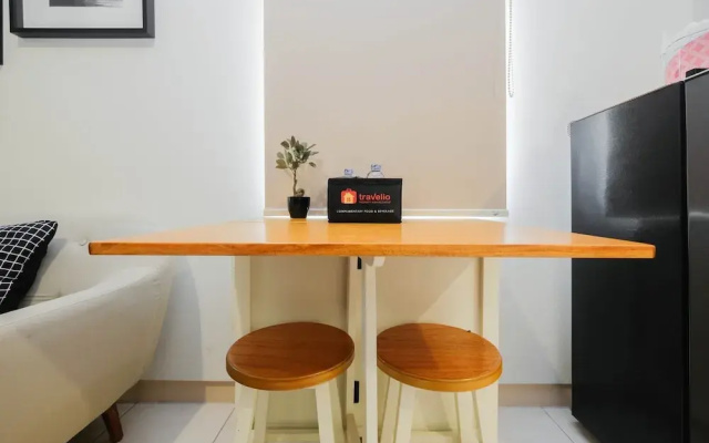 Newly Furnished 2BR Apartment at Springlake Summarecon