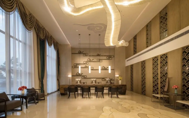 Ramada Zhenjiang City Center