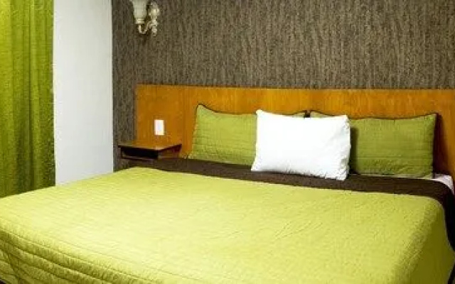 Royal Madero Inn