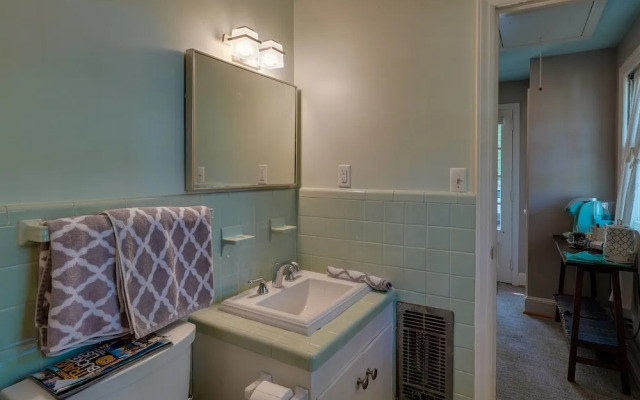Spacious Durham Apartment Near Downtown