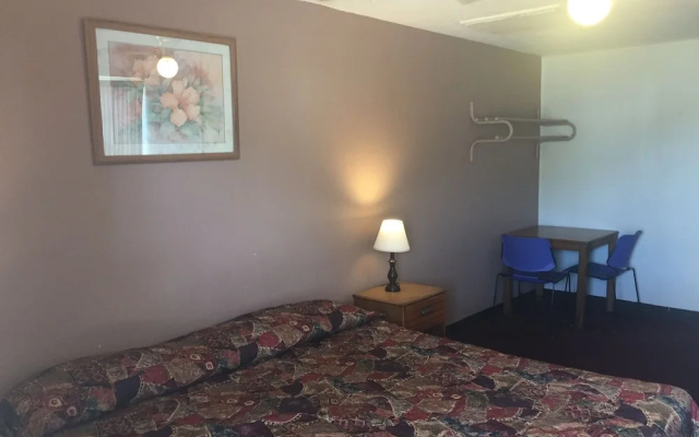 Starlite Motel