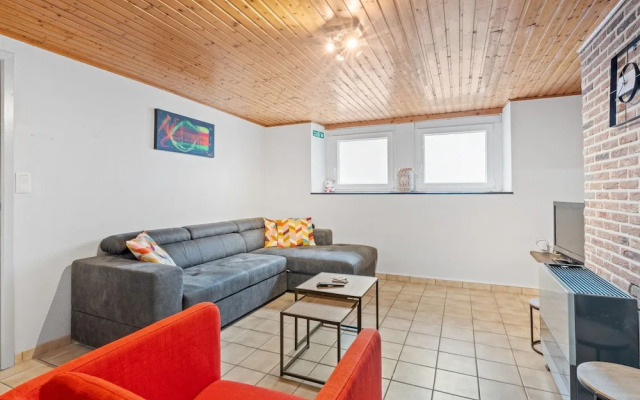 Spacious Seafront Apartment