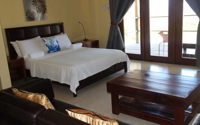 Reef Beach Resort