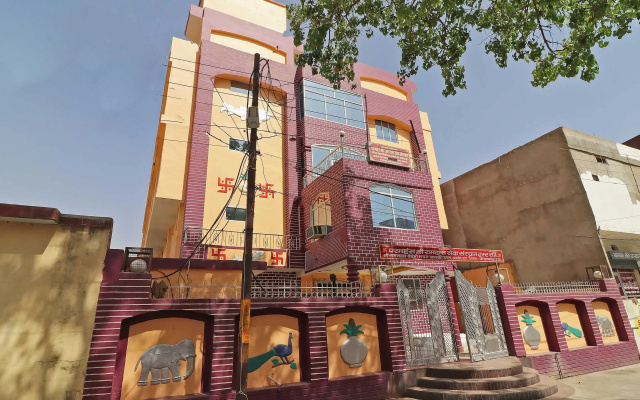 Oyo flagship 38000 Vaidehi Bhawan