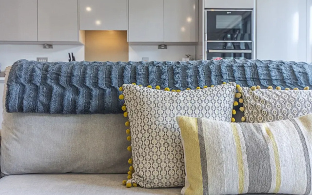 Stunning Brand New Westminster Apartment