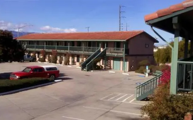 Soledad Motel 8