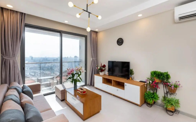 Gold View APT1/2bed/2bath/free pool and Gym