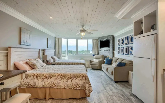 Seaside Villa Ocean View Studio!