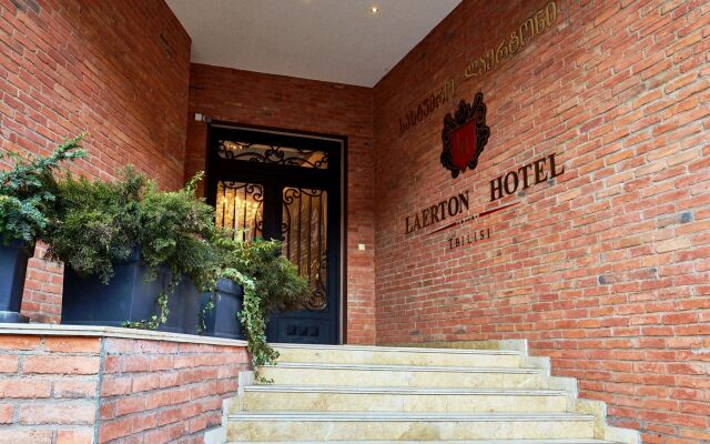 Laerton Hotel Tbilisi вид на фасад