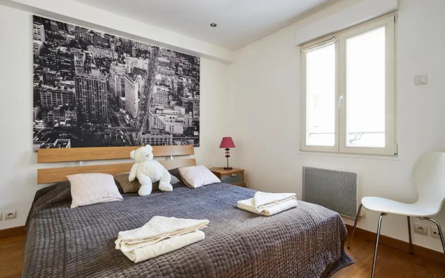 401 Suite Martine