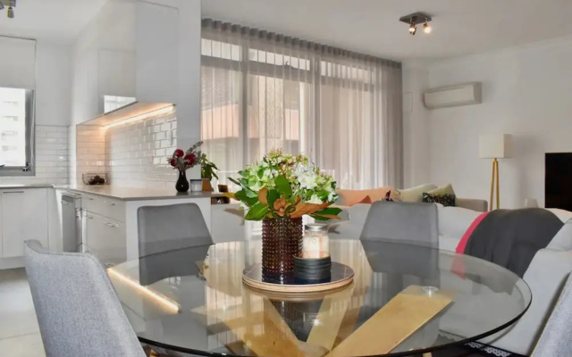 Bright 1 Bedroom Apartment In Surry Hills