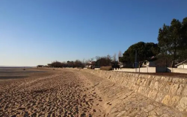 Maison 6 pers jardin clôturé à 300m de la plage