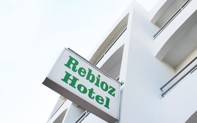 Отель Rebioz Кипр, Ларнака - отзывы, цены и фото номеров - забронировать отель Rebioz онлайн вид на фасад