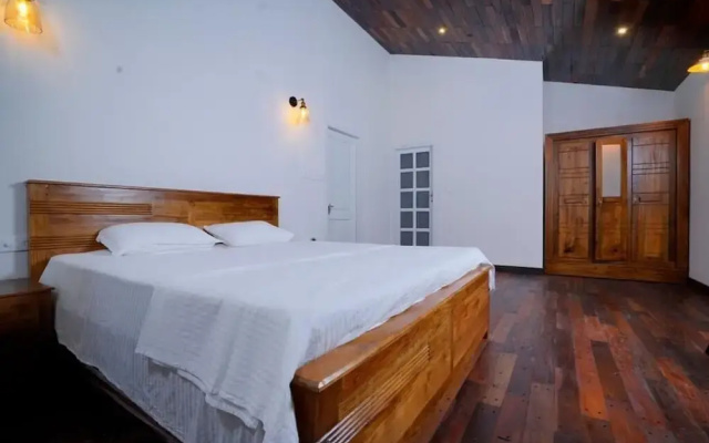 Riverside GuestHouse
